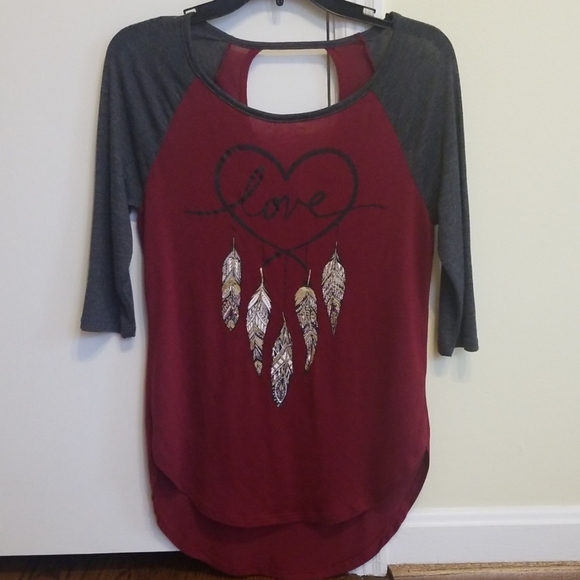 NOBO Tops - 🐯2/$10 FLASH SALE Love/dreamcatcher tee